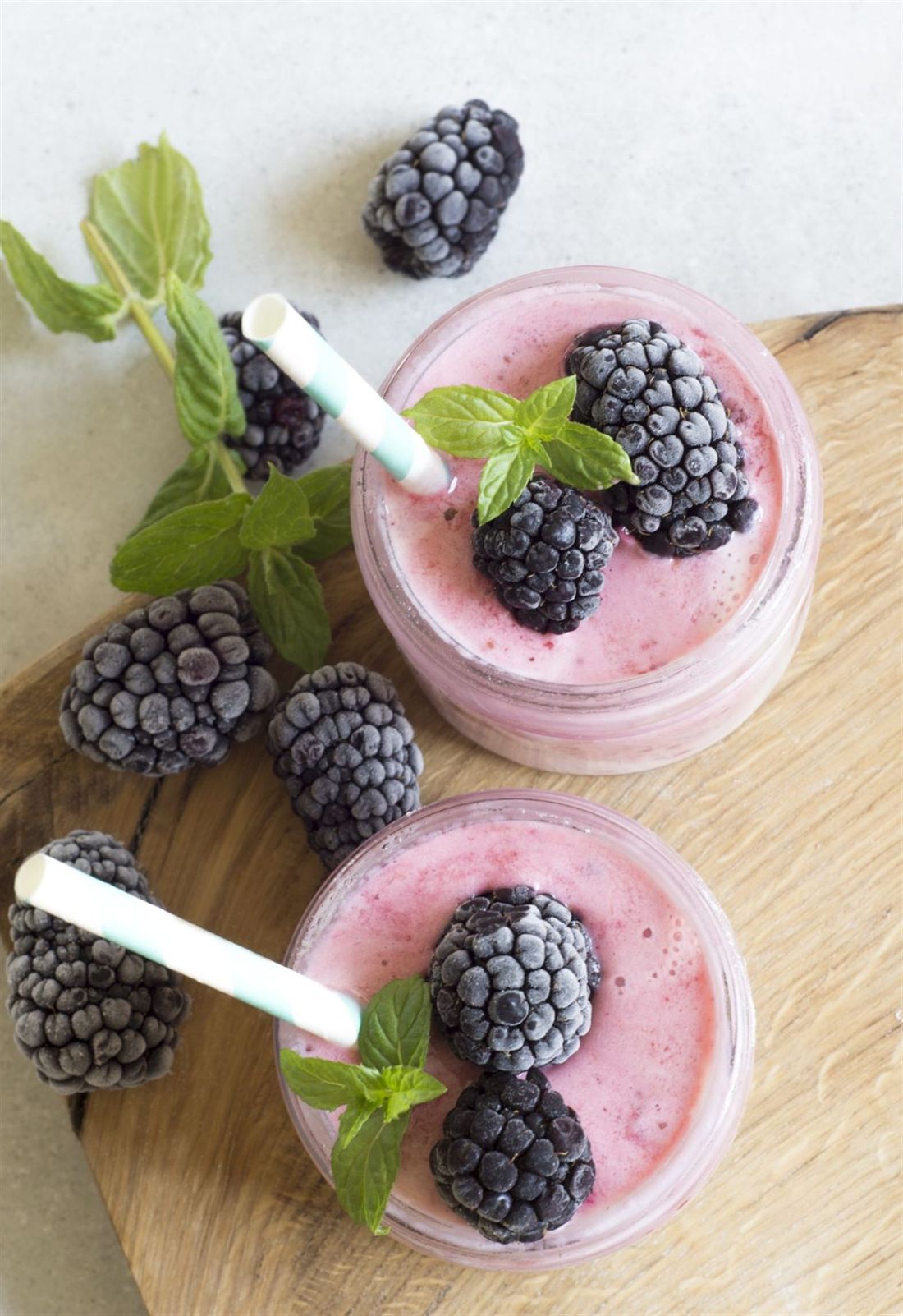Fresh yoghurt served in jars
